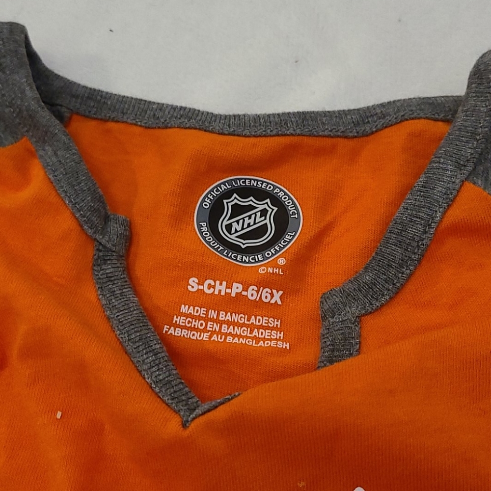 Girls Philadelphia Flyers tshirt - Picture 3 of 3
